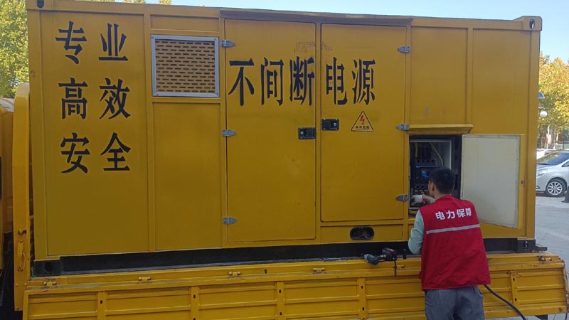 濂溪柴油发电机组和UPS电源配合使用时，如何避免切换过程中的电力中断？